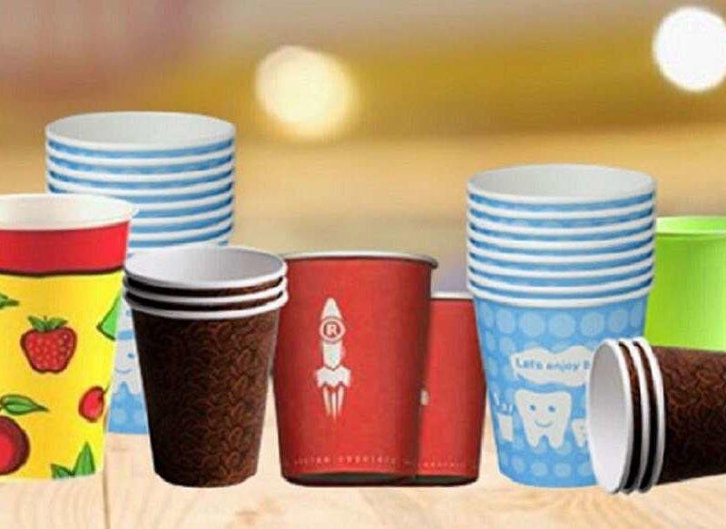 प्लास्टिक ग्लास का विकल्प बना पेपर ग्लास